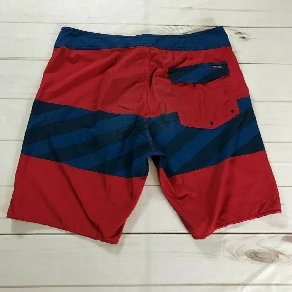 Volcom Mens Mod Tech Red Blue Board Shorts Size 36 - Picture 3 of 10